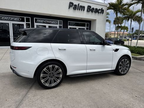Used 2024 Land Rover Range Rover Sport Dynamic SE image 4