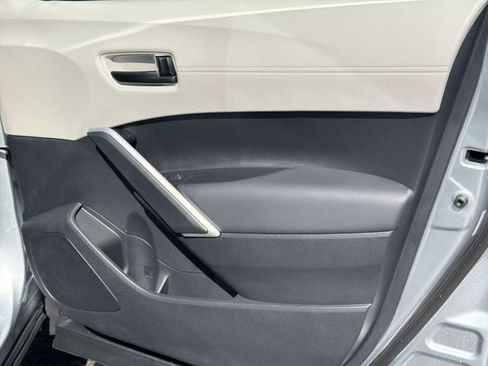 New 2026 Toyota Corolla Cross L FWD image 33