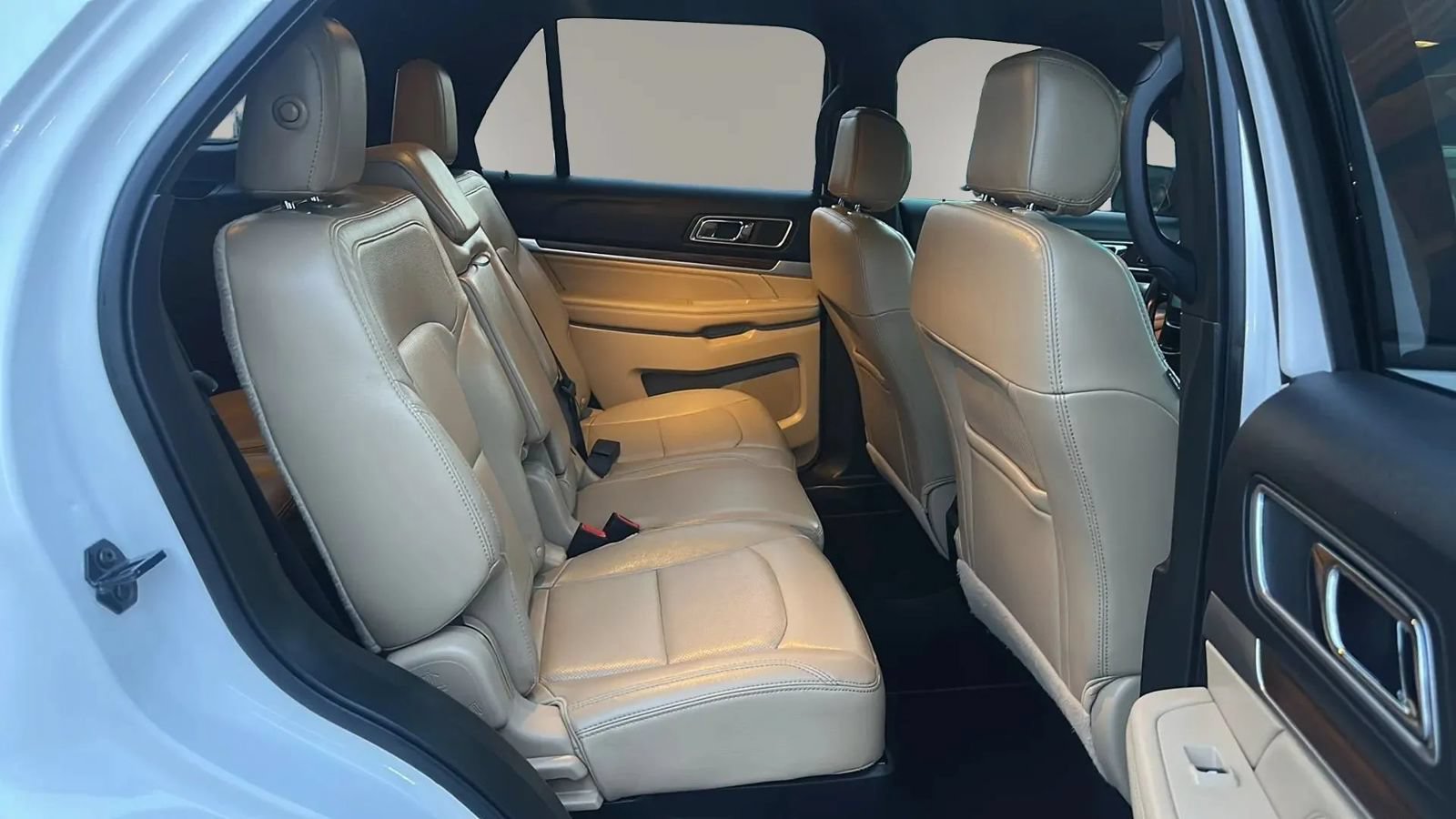Used 2016 Ford Explorer Limited FWD image 21
