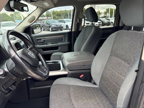Used 2018 RAM 1500 Big Horn AWD/4WD image 43