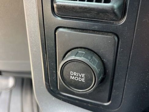 Used 2023 Ford F150 Lariat RWD image 22