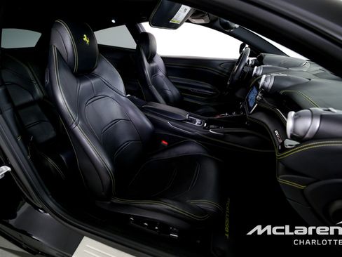 Used 2018 Ferrari GTC4Lusso T image 22