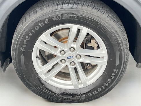 Used 2021 Ford Explorer XLT w/ Equipment Group 202A image 31