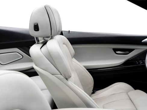 Used 2016 BMW M6 Convertible w/ Executive Package image 42