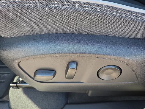 Used 2026 GMC Sierra EV Elevation image 14