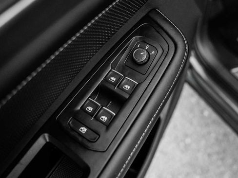 New 2026 Volkswagen Atlas Cross Sport SE image 19