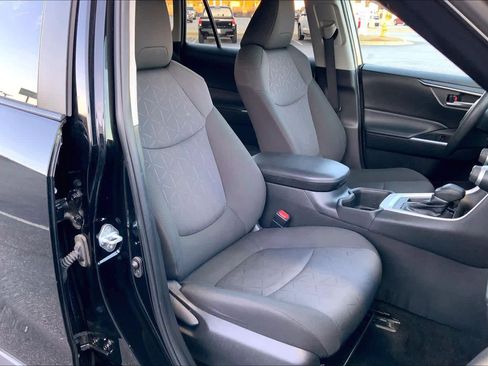 Used 2023 Toyota RAV4 XLE image 8