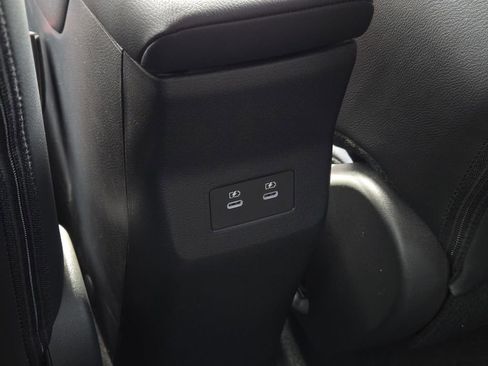 New 2026 Nissan Kicks SR FWD image 13