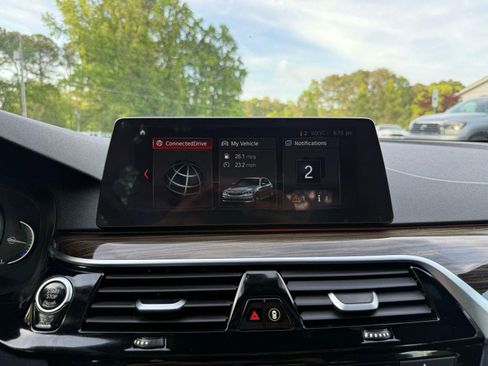 Used 2018 BMW 530i w/ Premium Package image 43