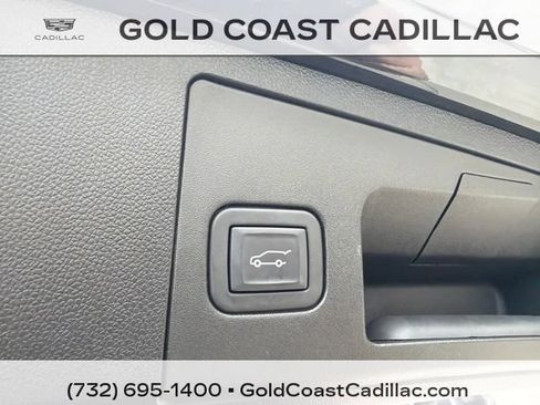Used 2024 Cadillac XT4 Luxury w/ Cold Weather Package AWD/4WD image 14