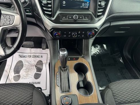 Used 2019 GMC Acadia SLE image 15