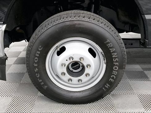 Used 2023 Ford F350 XLT AWD/4WD image 10