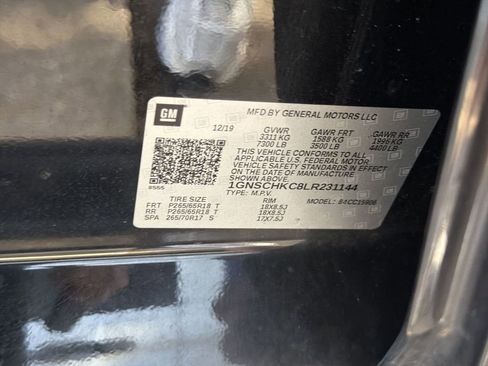 Used 2020 Chevrolet Suburban LT w/ Max Trailering Package RWD image 3