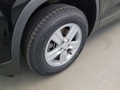 Used 2017 Chevrolet Trax LS AWD/4WD image 31