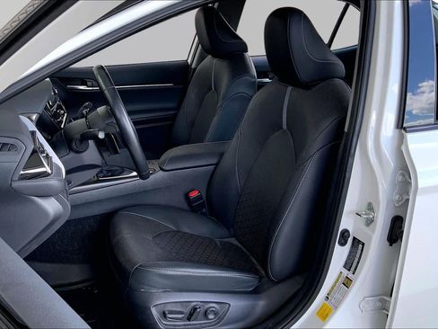 Used 2024 Toyota Camry XSE w/ Navigation Package FWD image 8