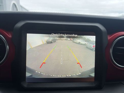 Used 2019 Jeep Wrangler Unlimited Rubicon image 19