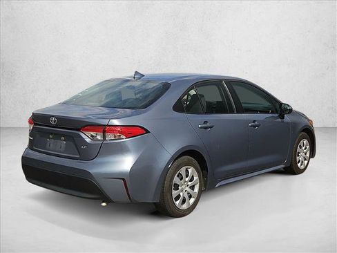 Used 2024 Toyota Corolla LE FWD image 5