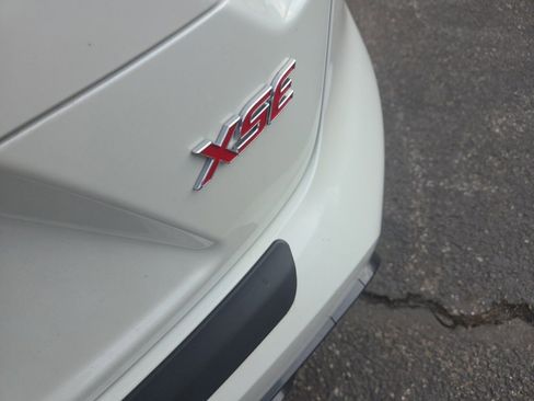 Used 2020 Toyota Corolla XSE image 11