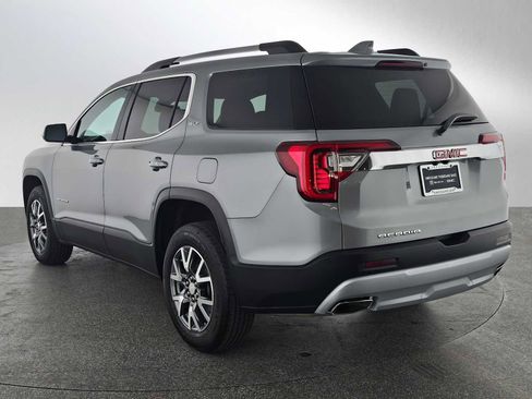 Used 2023 GMC Acadia SLT FWD image 5