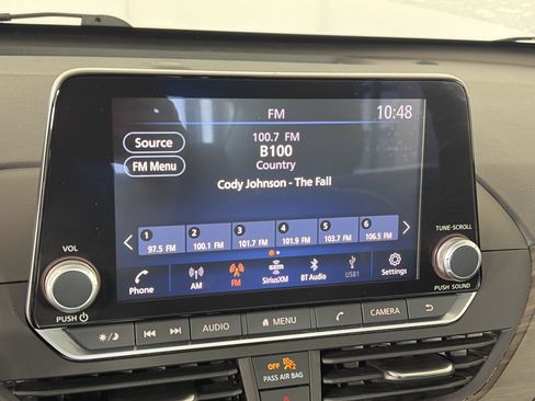 Used 2023 Nissan Altima 2.5 SV image 19