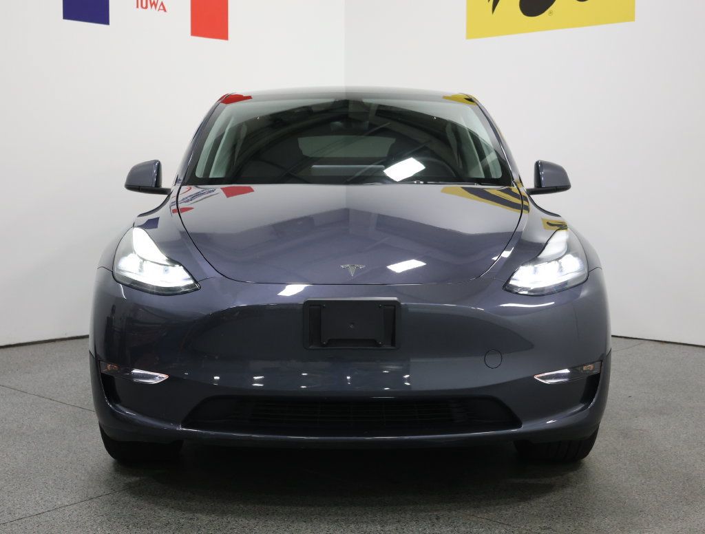 Used 2023 Tesla Model Y 2WD image 7