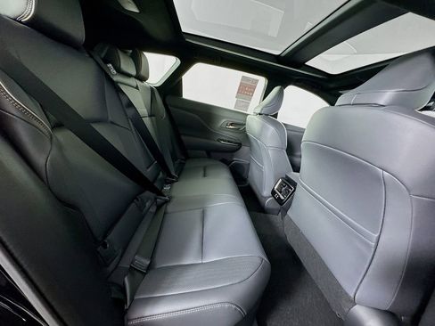 New 2026 Toyota Crown Signia image 27