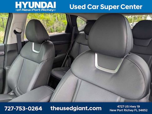 Certified 2024 Hyundai Tucson Limited AWD/4WD image 7