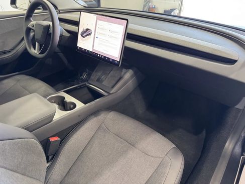 Used 2025 Tesla Model 3 Long Range RWD image 5