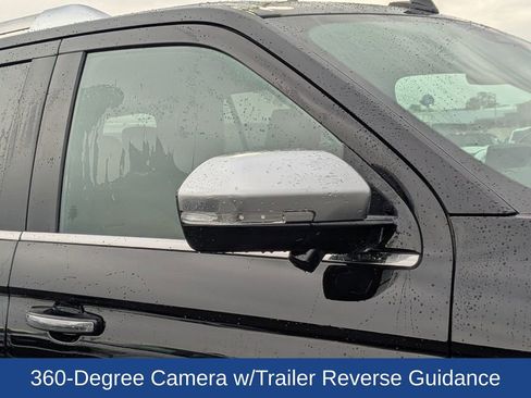 Used 2023 Ford Expedition Platinum image 12