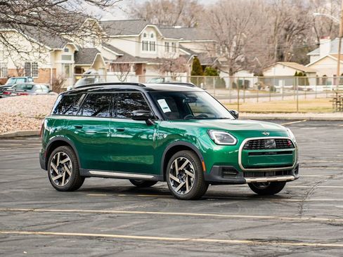 New 2026 MINI Cooper Countryman S w/ Comfort Package Max image 3