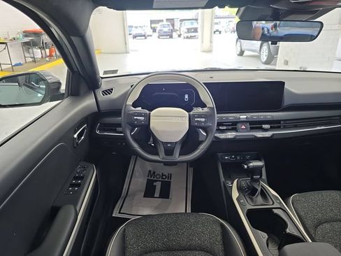 Certified 2025 Kia K4 EX FWD image 12