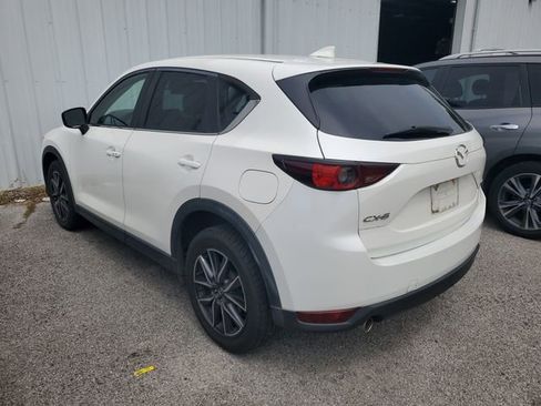 Used 2018 MAZDA CX-5 Touring w/ Preferred Equipment Package FWD image 3