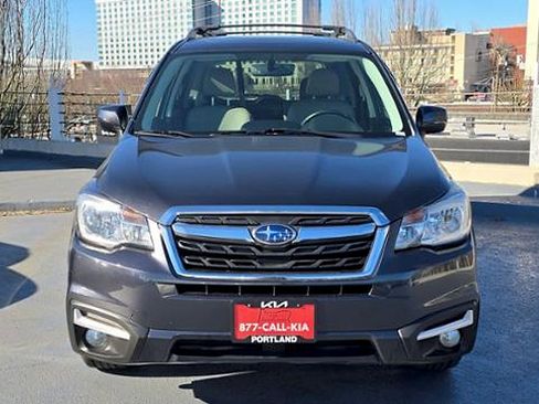 Used 2017 Subaru Forester 2.5i Limited image 7