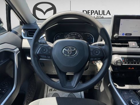 Used 2023 Toyota RAV4 LE AWD/4WD image 11