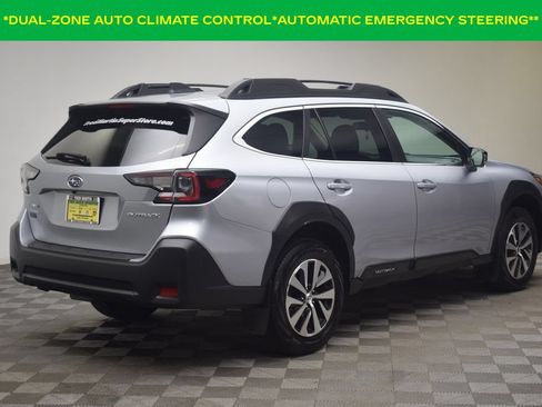 Used 2025 Subaru Outback Premium AWD/4WD image 8