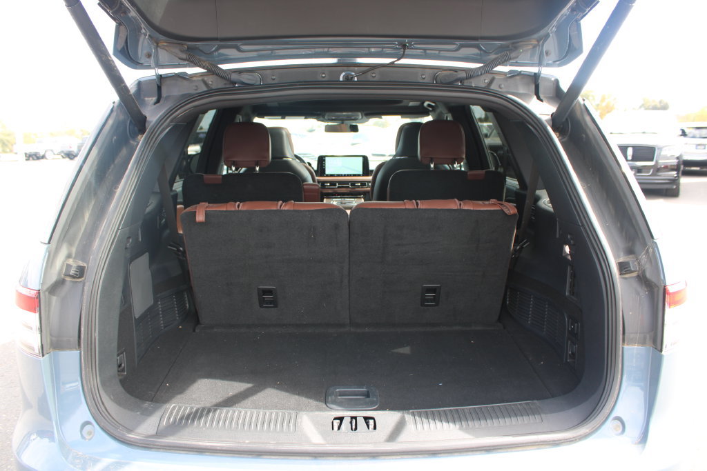 Used 2025 Lincoln Aviator Reserve w/ Luxury Package RWD image 13