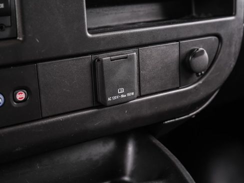 Used 2022 GMC Savana 2500 RWD image 25