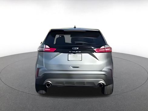 Used 2022 Ford Edge Titanium w/ Equipment Group 301A image 16