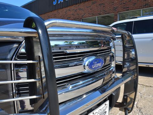 Used 2016 Ford F150 Lariat w/ Equipment Group 502A Luxury AWD/4WD image 7