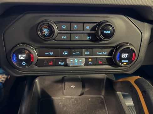 Used 2023 Ford Bronco Badlands w/ Sasquatch Package image 15