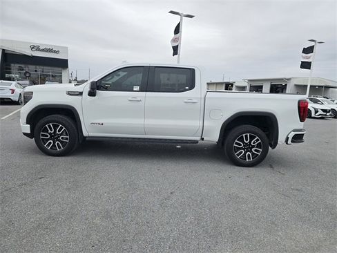 Used 2023 GMC Sierra 1500 AT4 w/ AT4 Premium Package image 9