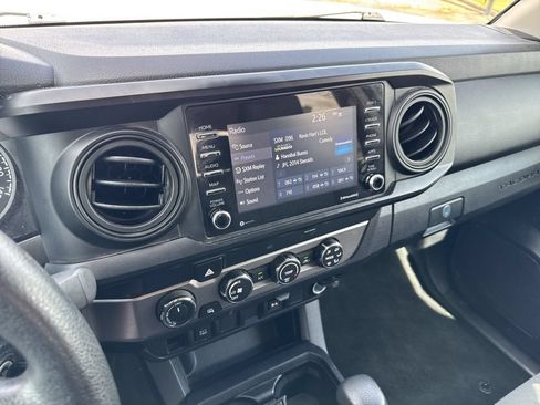 Used 2020 Toyota Tacoma SR AWD/4WD image 11