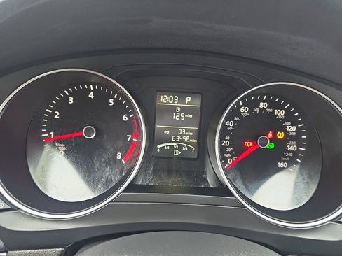 Used 2018 Volkswagen Jetta Wolfsburg Edition image 16