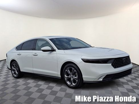Used 2024 Honda Accord EX image 1