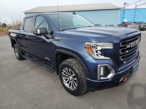 Used 2020 GMC Sierra 1500 AT4 w/ AT4 Premium Package image 2