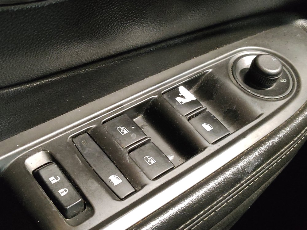 Used 2020 Buick Encore Preferred w/ Safety Package FWD image 27