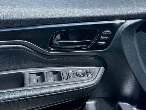 Used 2023 Honda Odyssey Touring image 14