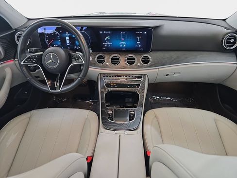 Used 2022 Mercedes-Benz E 350 Sedan image 12