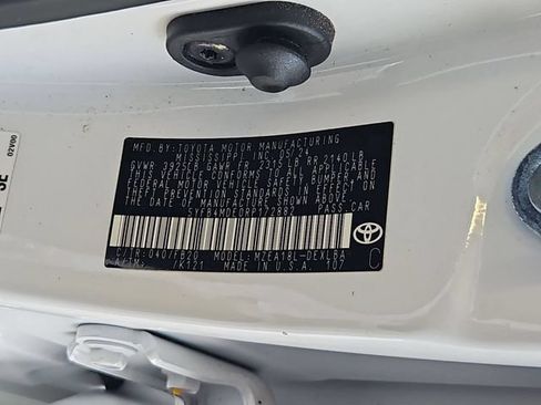 Used 2024 Toyota Corolla LE FWD image 32
