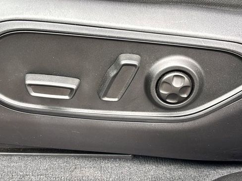 Certified 2024 Jeep Grand Cherokee Altitude AWD/4WD image 12